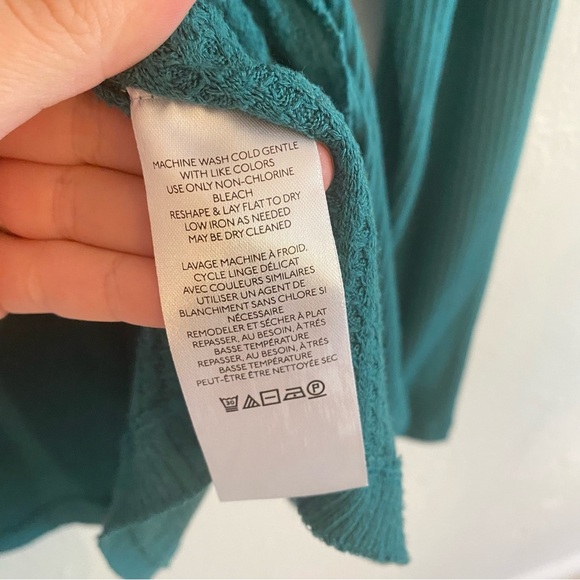 Free People Leo Henley top Relaxed Buttoned Top - Picture 7 of 9